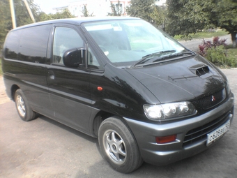 1998 Mitsubishi Delica