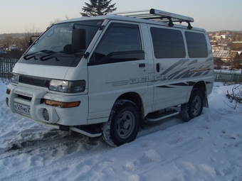 1998 Mitsubishi Delica