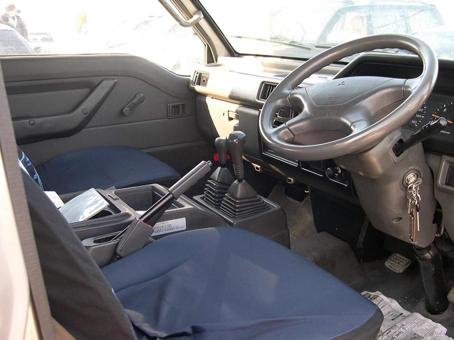 1998 Mitsubishi Delica