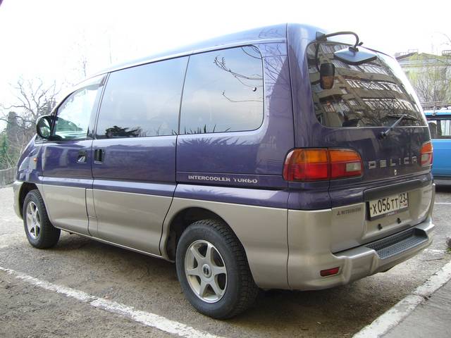 1998 Mitsubishi Delica