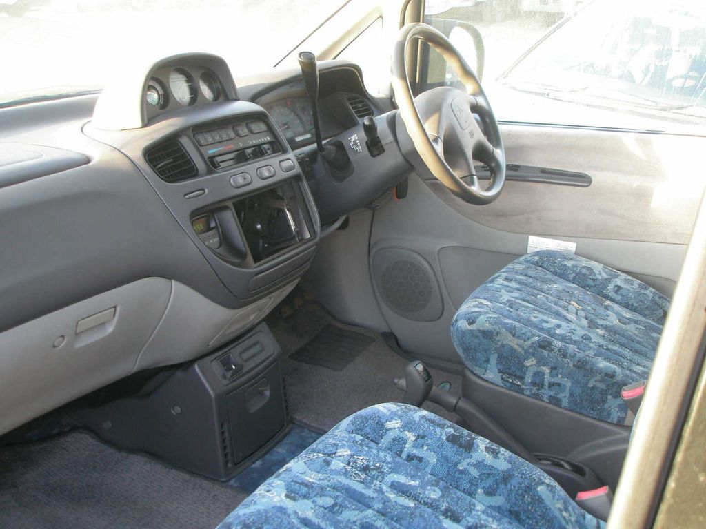 1998 Mitsubishi Delica