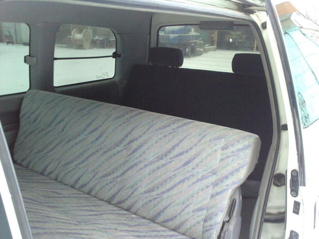 1998 Mitsubishi Delica