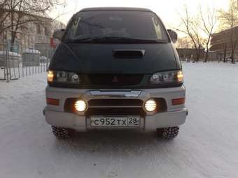 1998 Mitsubishi Delica