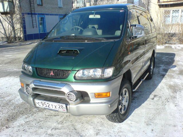 1998 Mitsubishi Delica