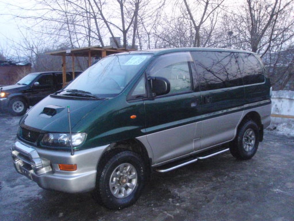 1998 Mitsubishi Delica