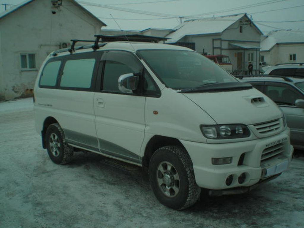 1998 Mitsubishi Delica