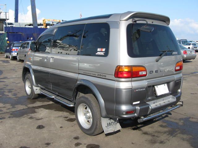 1998 Mitsubishi Delica