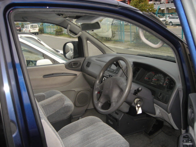 1998 Mitsubishi Delica Pictures