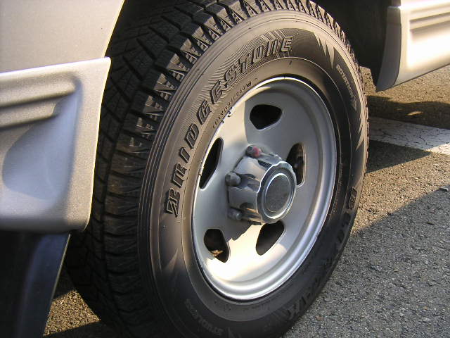 1998 Mitsubishi Delica Pictures