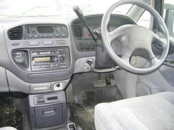 1998 Mitsubishi Delica Pictures