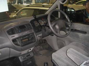 1998 Mitsubishi Delica Pics