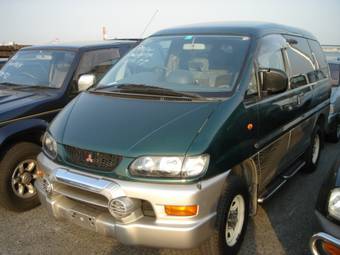 1998 Mitsubishi Delica Pictures