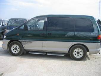 1998 Mitsubishi Delica Wallpapers