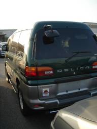 1998 Mitsubishi Delica Photos