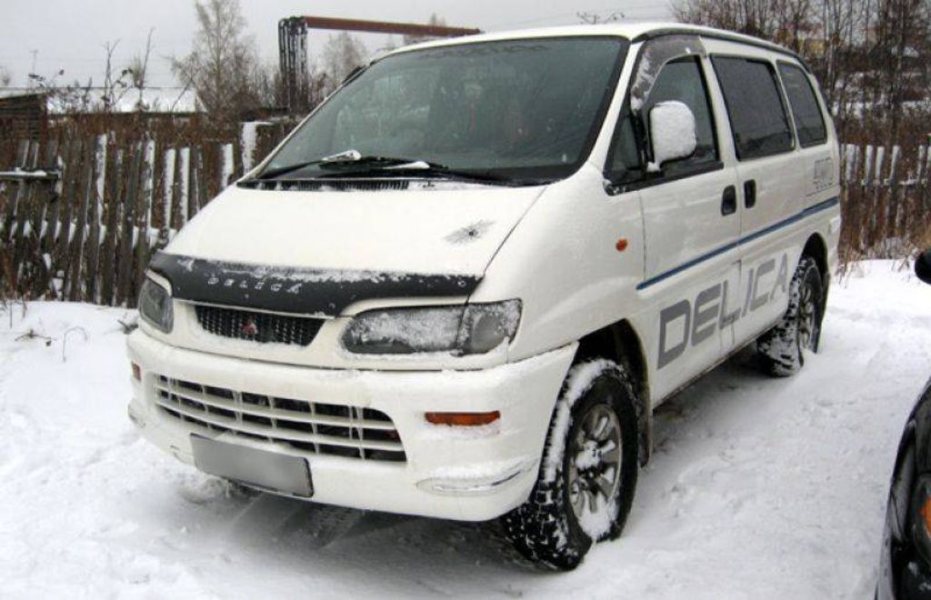 1998 Mitsubishi Delica
