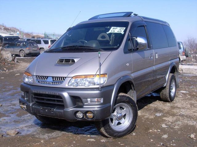 1998 Mitsubishi Delica specs mpg towing capacity size 