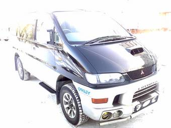 1998 Mitsubishi Delica Pictures