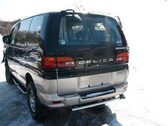 1998 Mitsubishi Delica Pictures