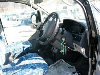 1998 Mitsubishi Delica Pictures