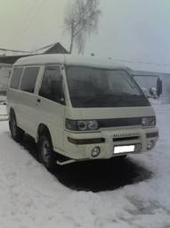 1998 Mitsubishi Delica Pictures