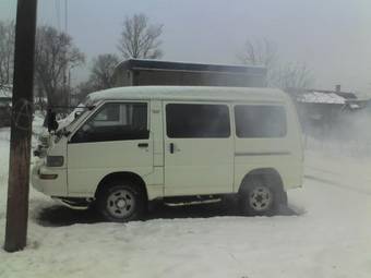 1998 Mitsubishi Delica Pictures