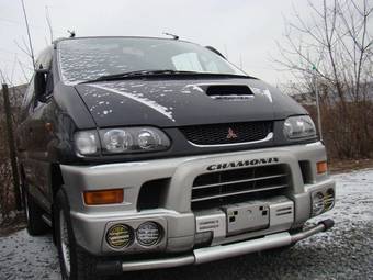 1998 Mitsubishi Delica Pics