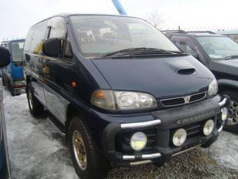 1998 Mitsubishi Delica Pictures