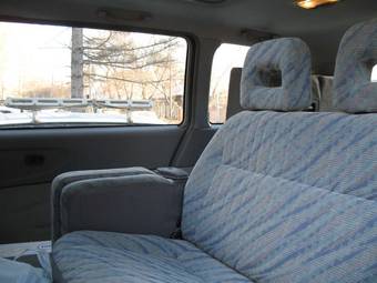 1998 Mitsubishi Delica Pictures