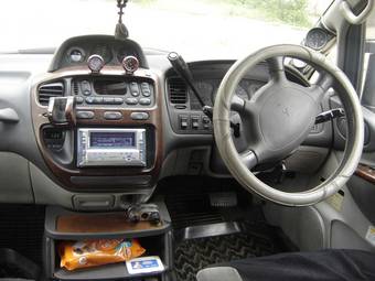 1998 Mitsubishi Delica Pics