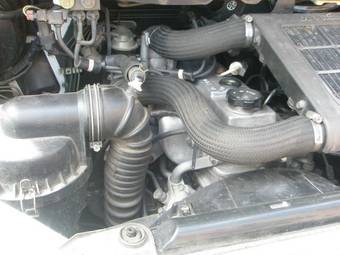 1998 Mitsubishi Delica Photos