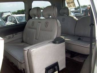 1998 Mitsubishi Delica Pictures