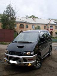 1998 Mitsubishi Delica Pictures