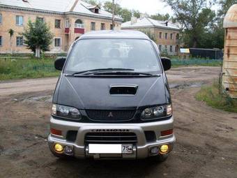 1998 Mitsubishi Delica For Sale