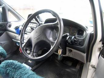 1998 Mitsubishi Delica Pics