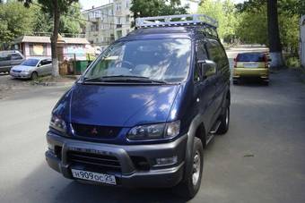 1998 Mitsubishi Delica Pics