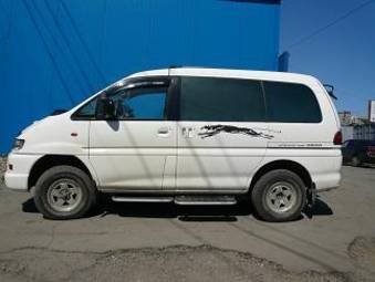 1998 Mitsubishi Delica Pictures