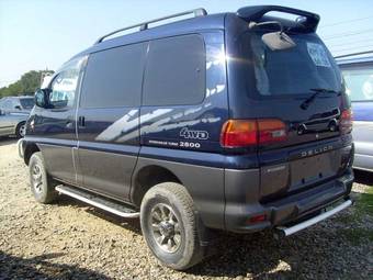 1998 Mitsubishi Delica Pics