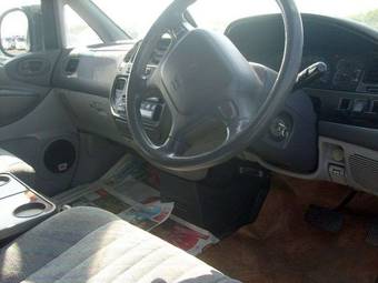 1998 Mitsubishi Delica Pictures