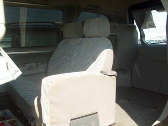 1998 Mitsubishi Delica Photos