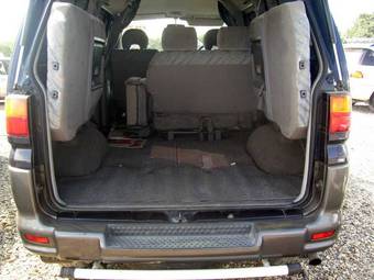 1998 Mitsubishi Delica Pictures