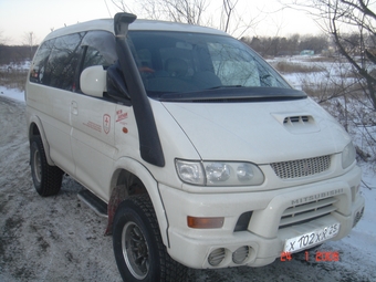 1999 Mitsubishi Delica