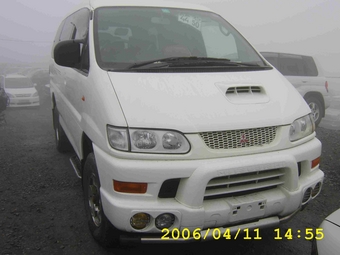 1999 Mitsubishi Delica