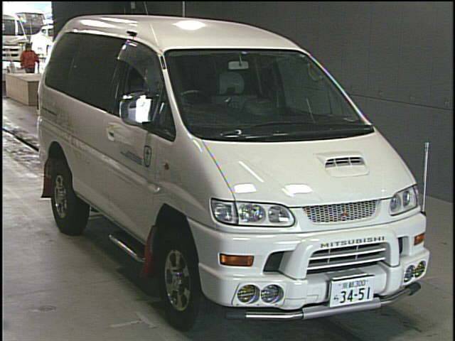 1999 Mitsubishi Delica