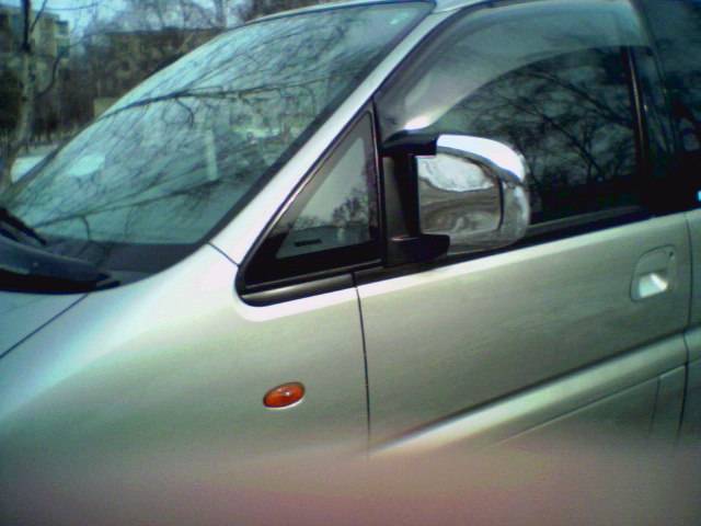 1999 Mitsubishi Delica
