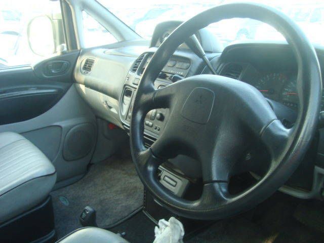 1999 Mitsubishi Delica
