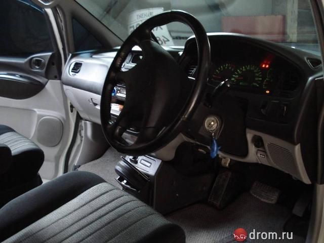1999 Mitsubishi Delica