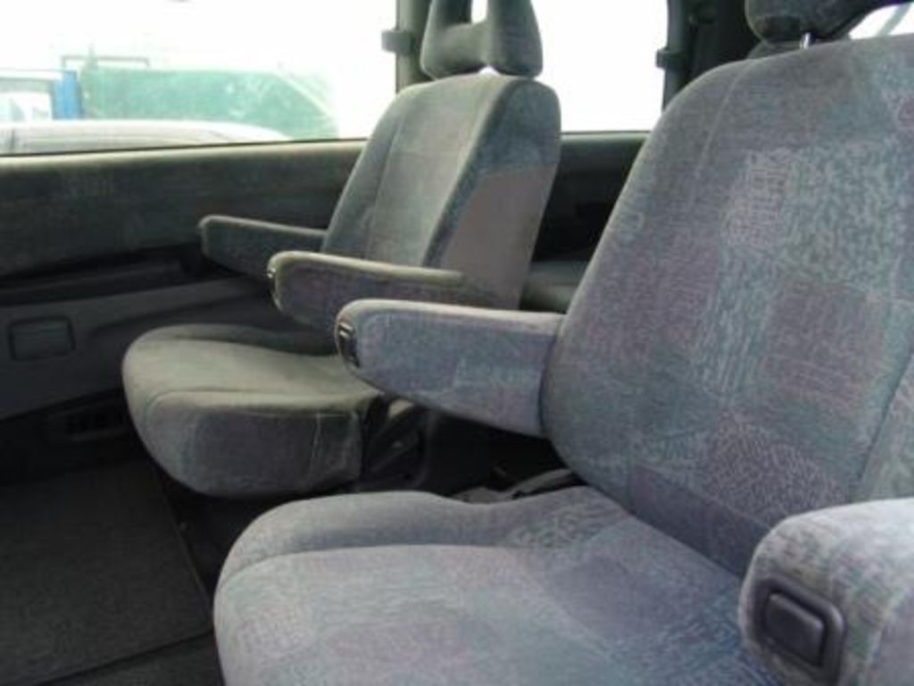 1999 Mitsubishi Delica