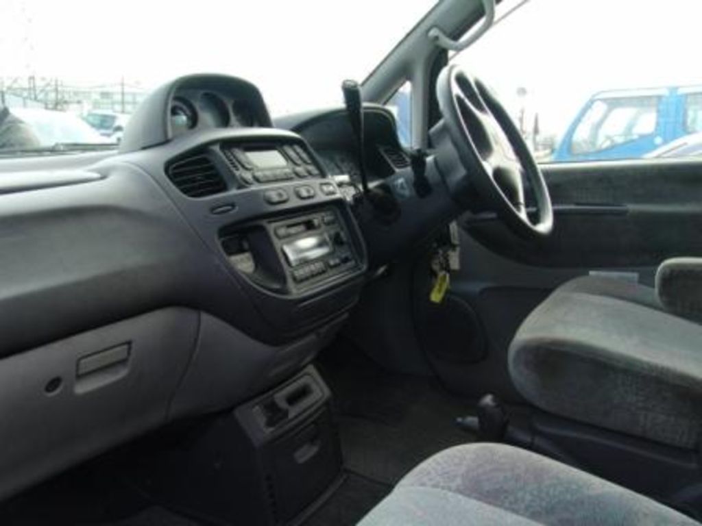 1999 Mitsubishi Delica