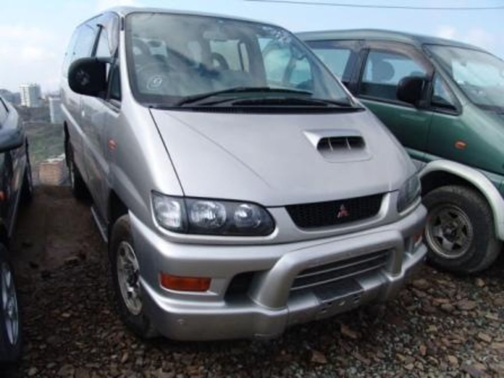 1999 Mitsubishi Delica