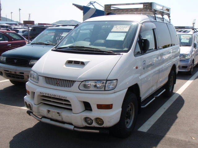 1999 Mitsubishi Delica